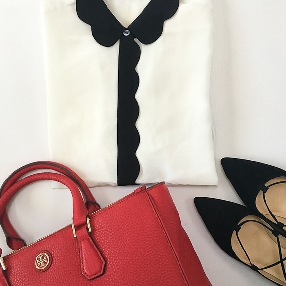 👙 • red leather bag