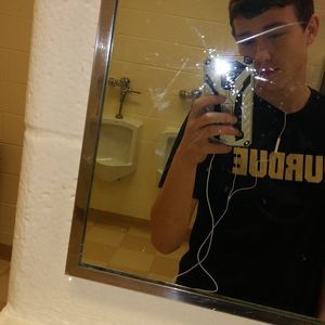 Meet your Posher, Ian