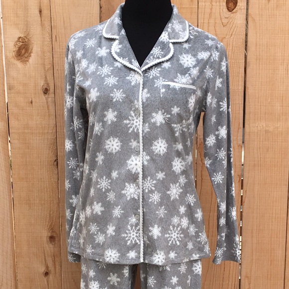 aria sleepwear collection