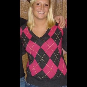 Old navy argyle sweater size M