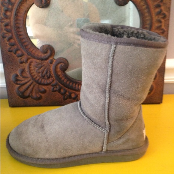 ugg 16 ugg 16