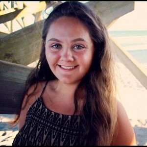 Meet your Posher, Brooke