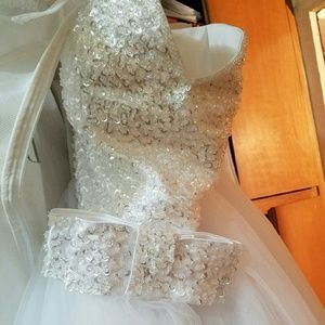 Wedding dress