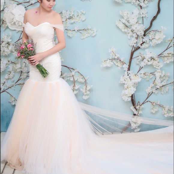 🙅🏻sold🙅🏻Ivory/Peach Mermaid wedding dress - Picture 3 of 3