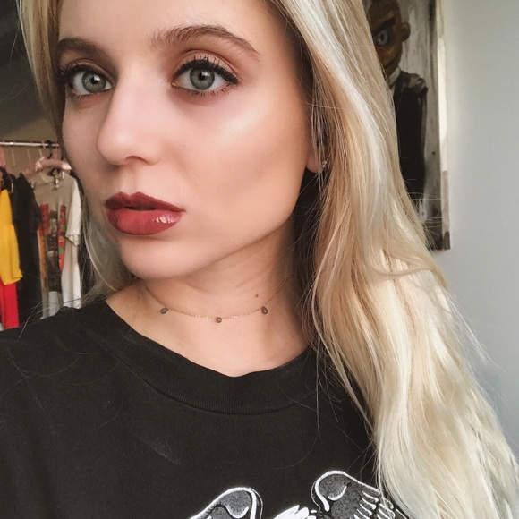 RESTOCKED • gold chain choker with blue gems • - Picture 2 of 4