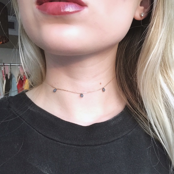 RESTOCKED • gold chain choker with blue gems • - Picture 4 of 4