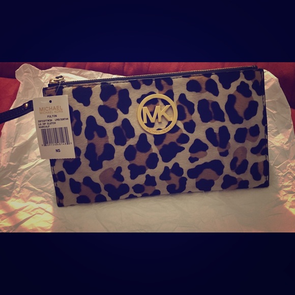 Michael Kors clutch/wristlet