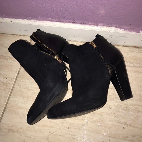 Ankle black suede boots