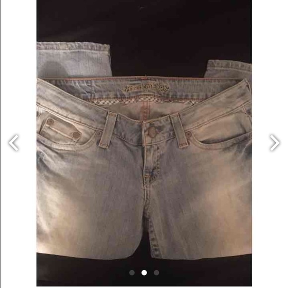 American Eagle Capris Jeans - Picture 2 of 3