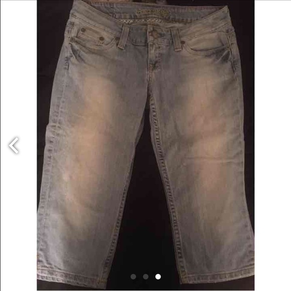 American Eagle Capris Jeans - Picture 3 of 3