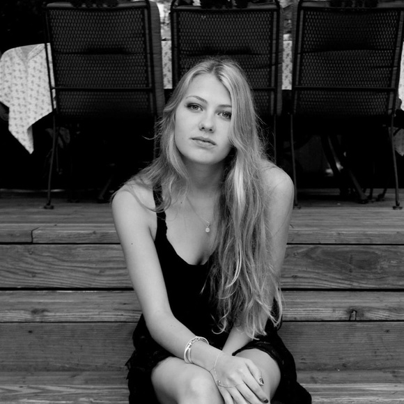 Meet your Posher, Tessa