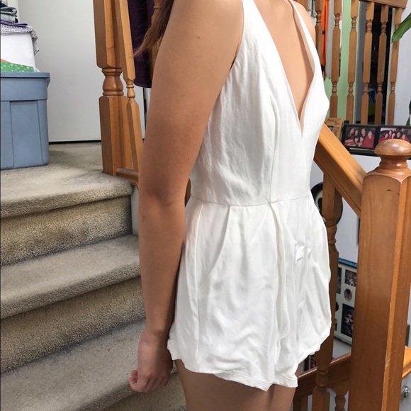 White V-Neck Romper - Picture 4 of 5