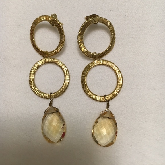 Champagne faceted crystal and gold wire earrings.
