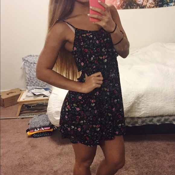 Forever 21 Floral Dress - Picture 1 of 3