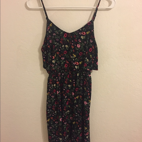 Forever 21 Floral Dress - Picture 2 of 3