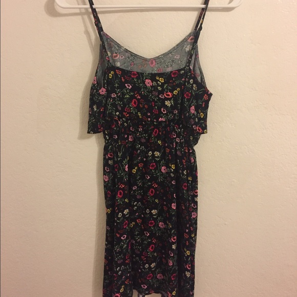 Forever 21 Floral Dress - Picture 3 of 3
