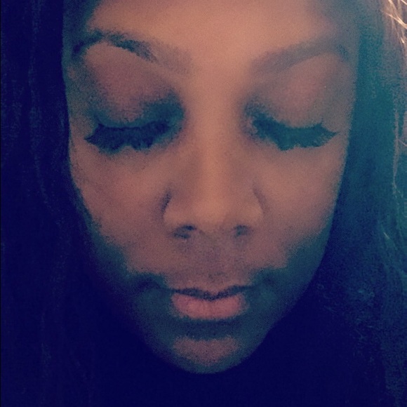 Meet your Posher, Michaela - Picture 1 of 1