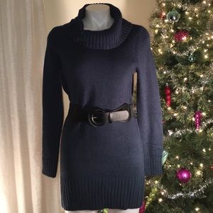AB Studio women's Small sweater dress with belt