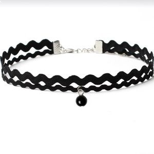 NEW💓 ZigZag Choker Black Urban Outfitters