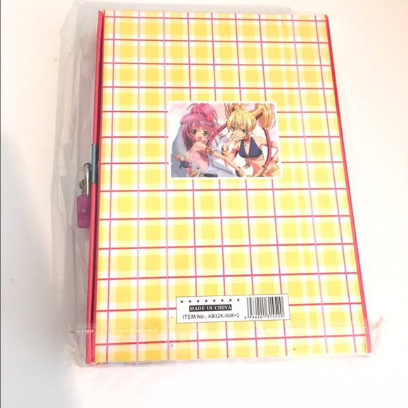 Manga Lock & Key Notebook - Picture 3 of 3