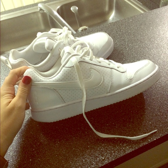 White Nike Tennis Shoes