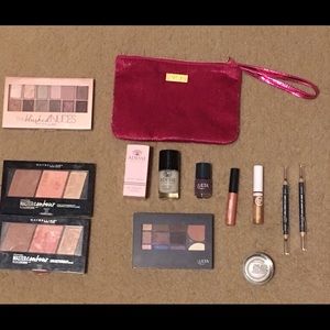 UPDATED Beauty Bundle💋 ✨see description!✨