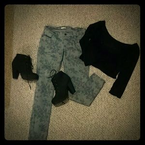 Old Navy detailed skinny pants