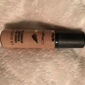 Mac Pro long wear concealer