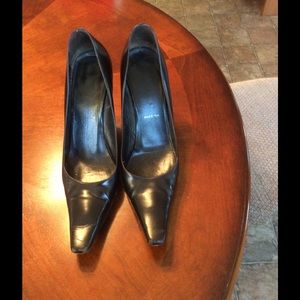 Pre-owned Black Prada Pumps for sale size 9.5