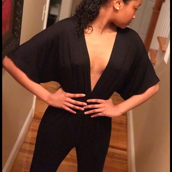 Sexy Black Jumper! Perfect for the Holidays!