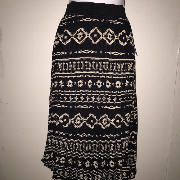 LuLaRoe Jill skirt