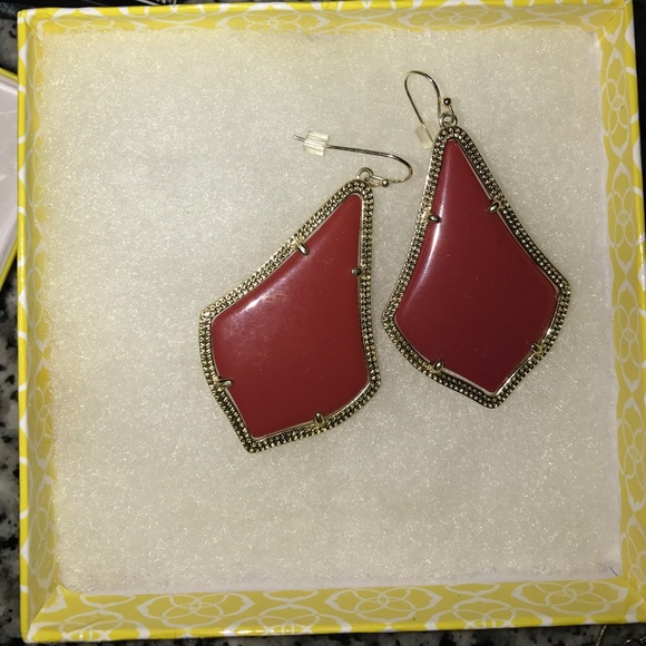 RED KENDRAS