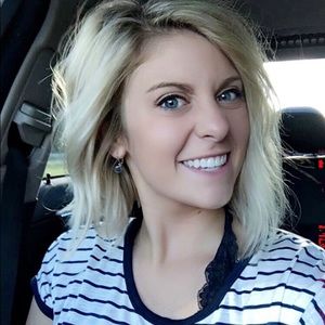 Meet your Posher, Makayla