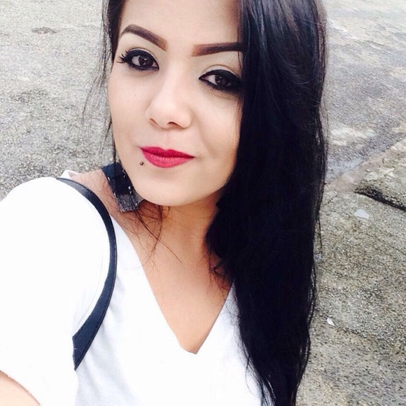 Meet your Posher, Vickie