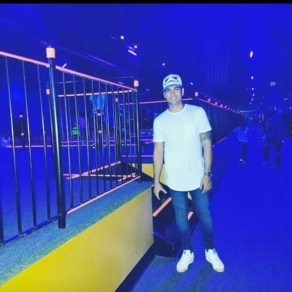 Meet your Posher, James - Picture 1 of 1