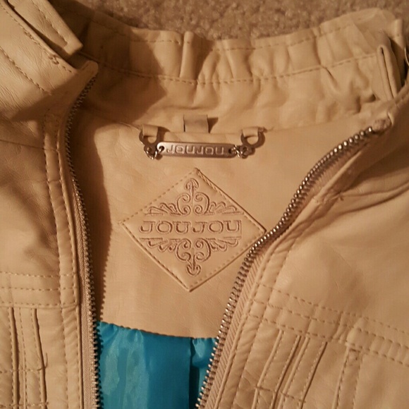 Jacket - Picture 3 of 3