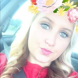 Meet your Posher, Cierra