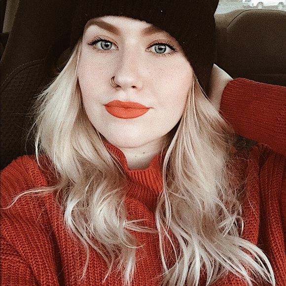 Meet your Posher, Jessika - Picture 1 of 1