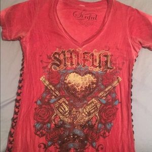 Sinful detailed fitted vneck t-shirt