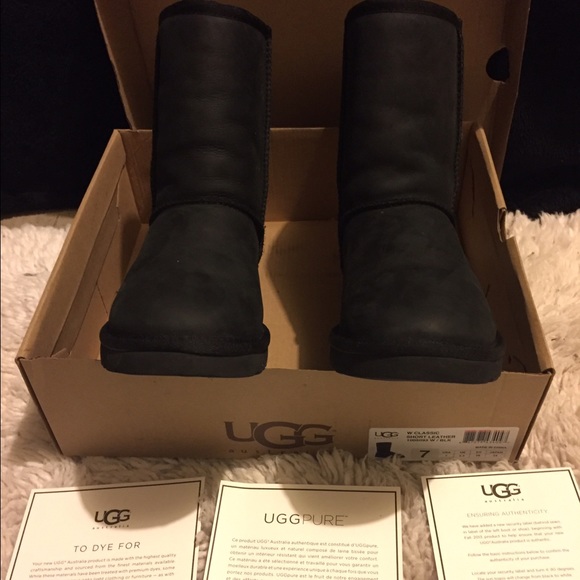 Ugg Australia Women's Classic Leather Boot