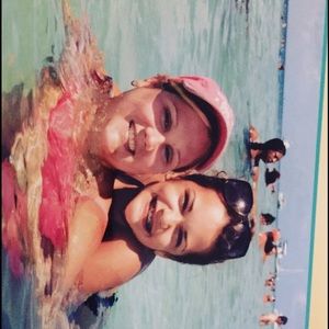 Meet your Posher, Leslie