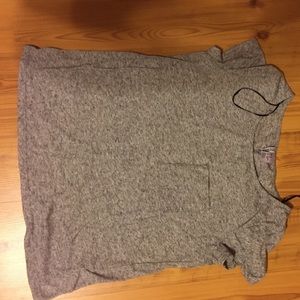 Grey short sleeve shirt