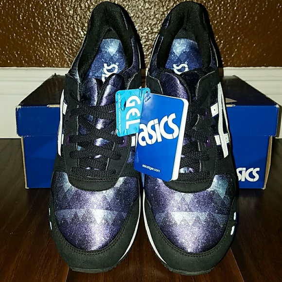 Asics - Picture 2 of 4