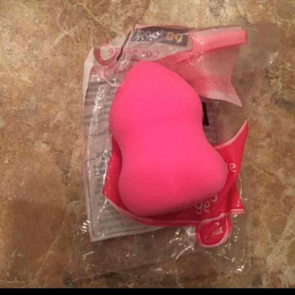 Makeup bundle - Picture 2 of 2