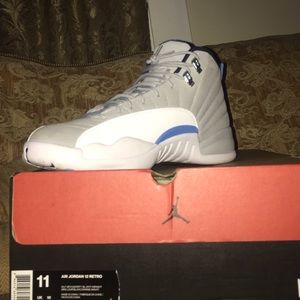 Jordan 12's