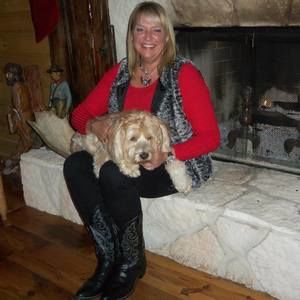 Meet your Posher, Gretchen