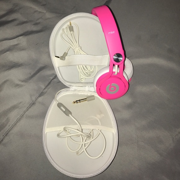 Pink Mixr Beats Headphones and Case - Picture 4 of 6