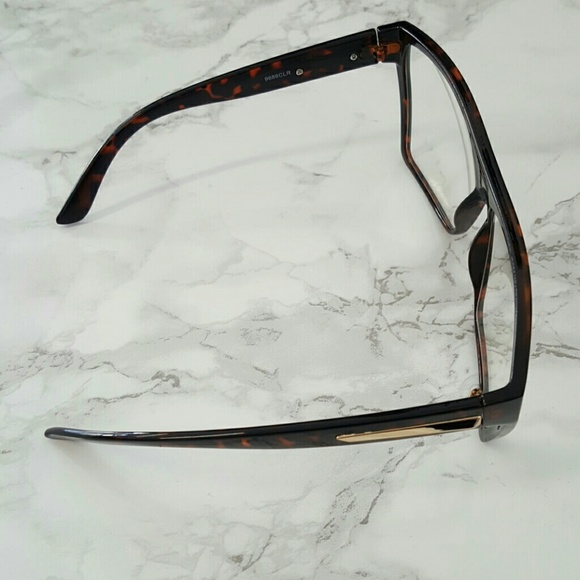 Sunglasses - Picture 6 of 7