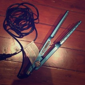 Nano titanium babyLiss pro flat iron