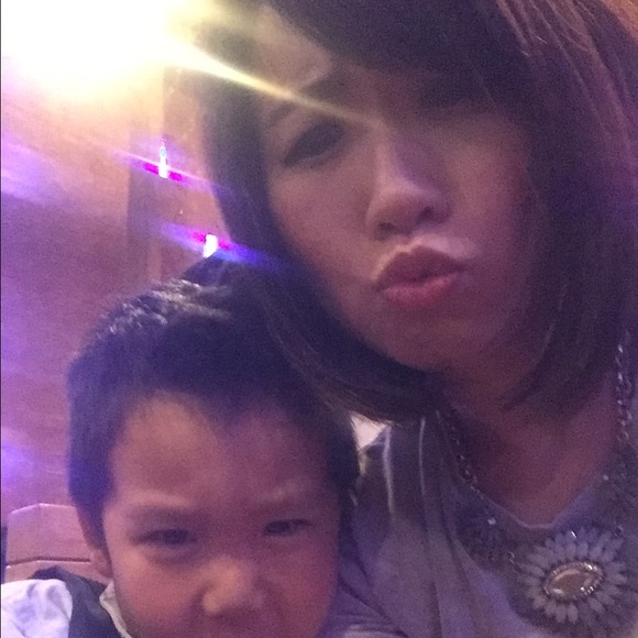 Meet your Posher, Esther - Picture 2 of 2